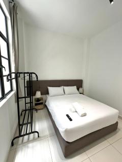 Lodge 43 House - George Town - 9