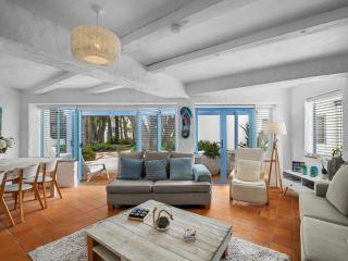Poolside Waterfront - Orewa Oceanside Villa - Orewa - 5