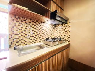 Modern and Cozy Stay 2BR Apartment at Gateway Ahmad Yani Cicadas By Travelio - 1