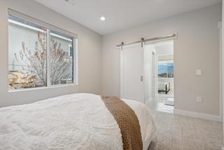Lovely large home minutes from new Deer Valley Village - Heber City - 2
