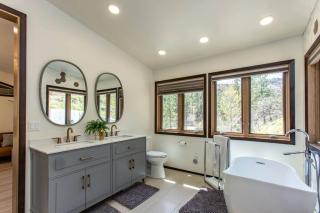 Modern Smart House In The Woods with 2 King BDS 2 BA - Rapid City - 3