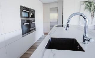Unit 118 Luxury Beachfront Penthouse - Cotton Beach - Casuarina - 2