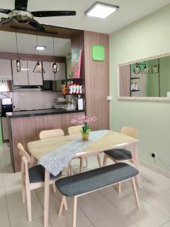 Nena Homestay Setia Alam, Air Conditioned, High Speed Internet - Shah Alam - 7