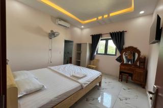 Thanh Hang Hotel - - 5