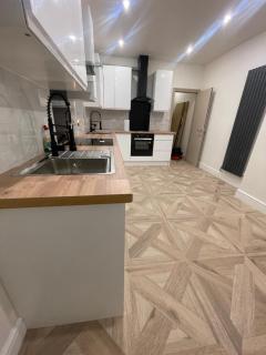 Private Room in AUR Residence - Elmers End - 4