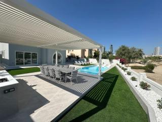 5 Bedroom 5 Star Golf Course Villa - 2