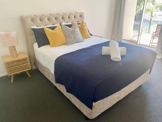 4/100 The Esplanade - 5