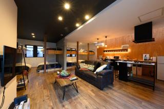D plus one doors - Otaru - 4