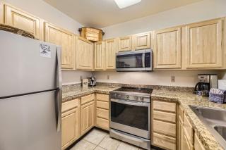 5023 Gateway condo - 2