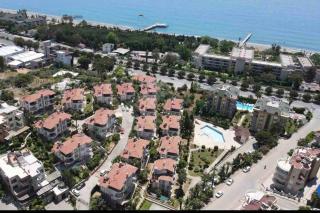 Villa with garden, 500 m to beach, close to city - 8