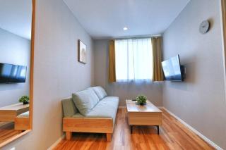 ZJ202 Cozy 1BR Home, Double Bed and Sofa Bed, Private Kitchen and Bath - 8