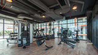 Comfy 1br In Al Jaddaf Balcony Parking - 1