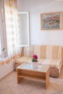 Apartment and Rooms Luka - Vrbnik - 7