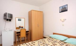 Apartment and Rooms Luka - Vrbnik - 4