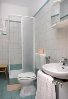 Apartment and Rooms Luka - Vrbnik - 3