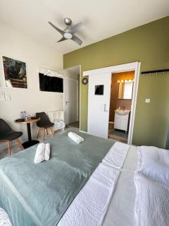 Smart Comfort Deluxe N1 private Balcony Bathroom Beach 250m Marina Port 800m - Limassol - 4