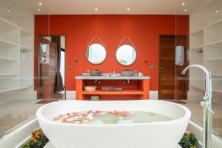 Kamalie Bali Villa 4 élégant rooms, rice Fields ,Ocean , Pool, jacuzzi, Rooftop and Staff to take care of you - 5