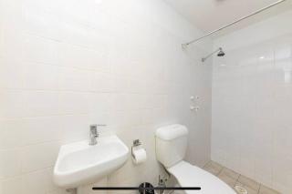 Driftwood Lodge - Charlotte Bay - 3