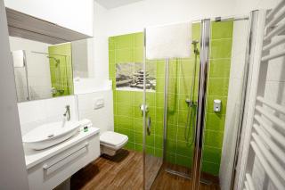 Karinflats Jungle - Budapest - 1