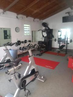 Bungalow charmant à Sainte-Rose avec piscine partagée - 1