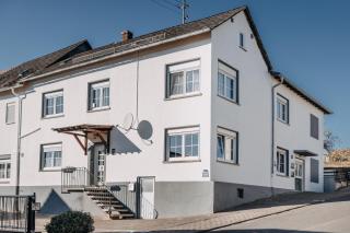 Kleeoase -WLAN - kostenloser Parkplatz - BRIGHT Collection - Weinbach - 9
