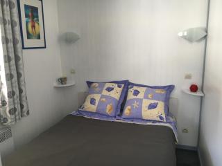 Chalet orange naturiste la Jenny - 2