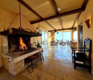 Guesthouse Stara šola Korte - Oleander Resort - 2