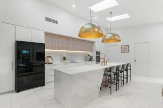 5-bed Luxury Living at it's finest that sleeps 10 - Christchurch - 6