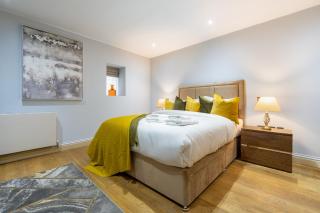 The Mayfair Residence - 2