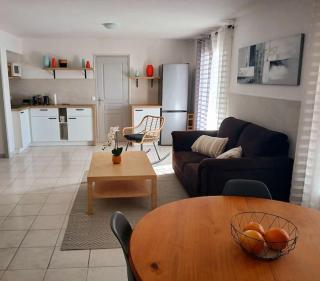 Vaste bas de villa Le Belvédère - 1