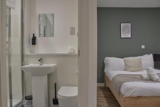 16 Cherry Lane - Bristol - 8