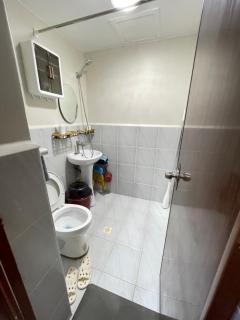 Cozy Studio Unit with Balcony - Lapu Lapu City - 4
