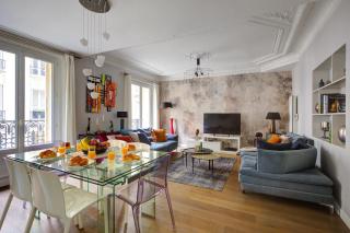 BnBNova - 3BR - Arc de Triomphe & Théâtre Marigny - París - 8