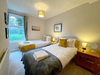 Stylish cottage in vibrant riverside village - North Ferriby - 3