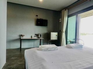 OYO 75530 By the dam cafe and farmstay - 5