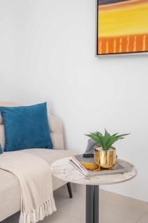 Frank Porter - Damac Cour Jardin - 3