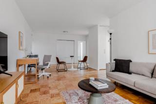 Blueground Midtown West gym nr Central Park NYC-1488 - 8