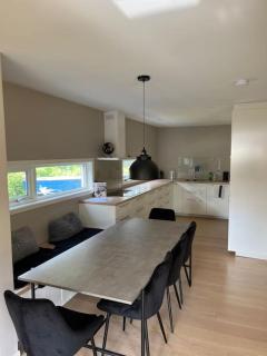 Hus med stor hage - check bilder for dlsc0unt What aPP 45 - 5 0 3!! - - 4