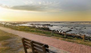 Sea Breeze Cottage - 4
