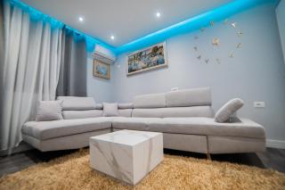 Luxury Apartment Square 21 - Tirana - 7