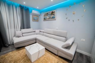 Luxury Apartment Square 21 - Tirana - 6