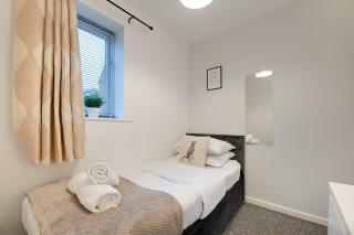 3 Bedroom City Centre apartment with Free Parking, Medieval Area - Newcastle upon Tyne - 2