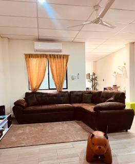 Bambú Family House, AC, WiFi, near Metrocentro Mall - 8