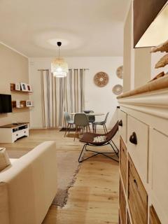Hilltop Hideaway - 9