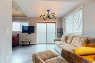 Coastal Garden Cottage - 1