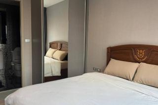 Luxurious Downtown Apartment - Bangkok - 6