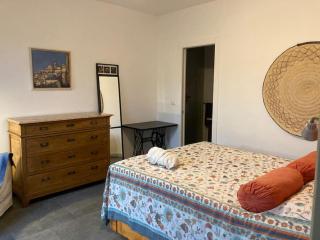 The artist's flat, right next to Porta Susa - Turin - 9
