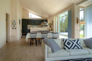 Stunning Home In Ebeltoft With Sauna, Swimming Pool And Internet - 9