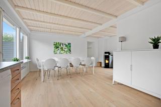 Beautiful Home In Ebeltoft With 5 Bedrooms And Wifi - Ebeltoft - 8