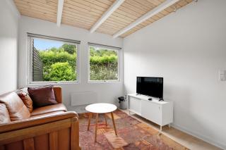 Beautiful Home In Ebeltoft With 5 Bedrooms And Wifi - Ebeltoft - 4